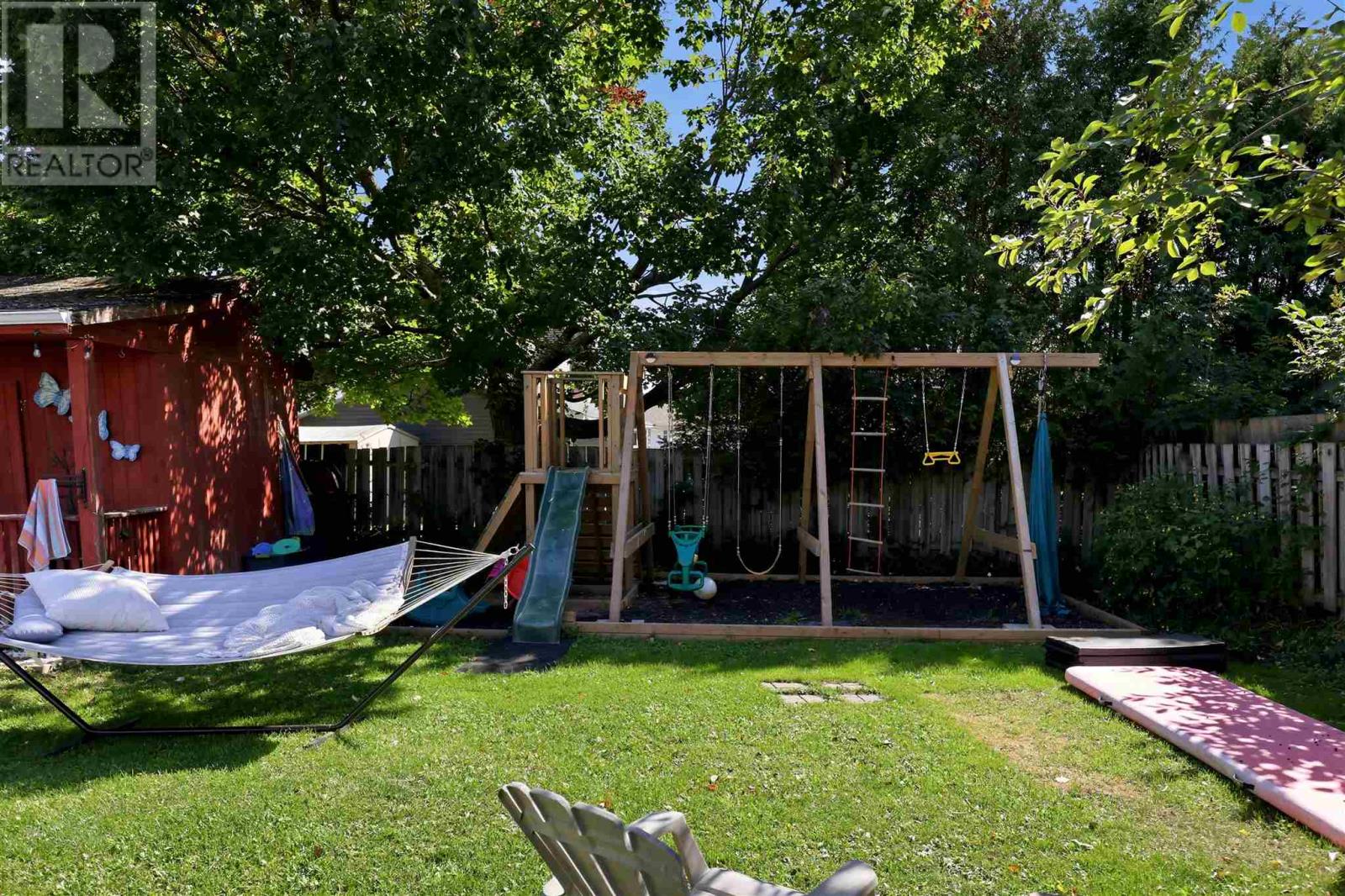15 Sutton Pl, Sault Ste. Marie, Ontario  P6A 6A8 - Photo 32 - SM262511