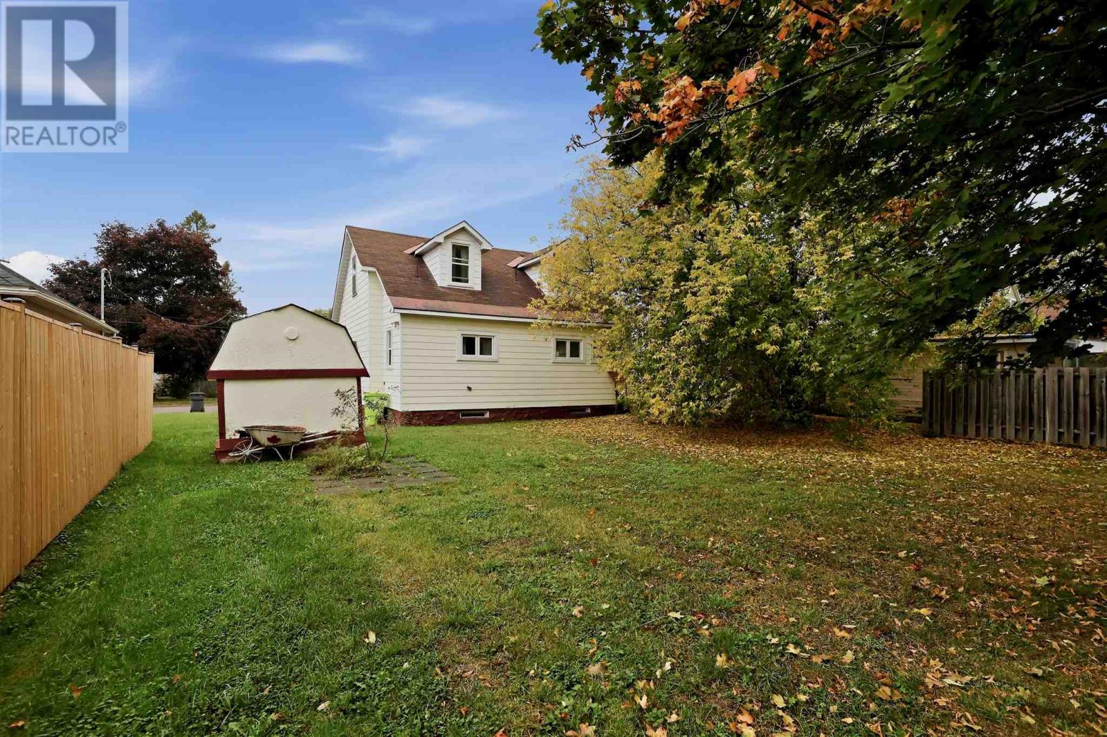 148 Walnut St, Sault Ste. Marie, Ontario P6B 2E9 - Photo 30 - SM262743