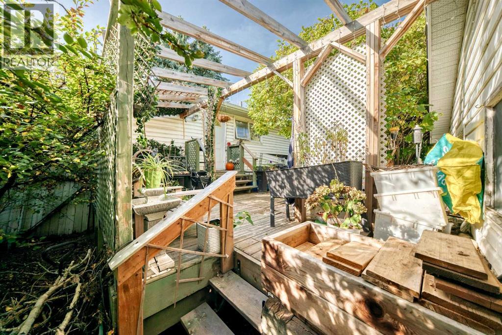 360 Rundlefield Road NE