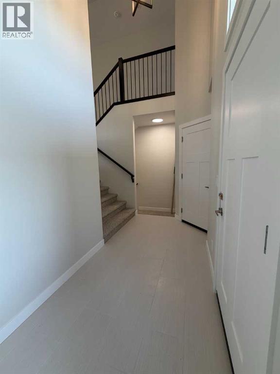 25 Thatcher Avenue