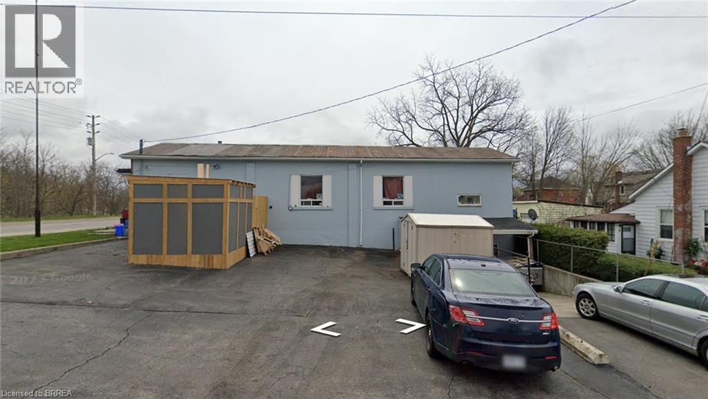 271 Greenwich Street, Brantford, Ontario  N3S 2X9 - Photo 3 - 40868697