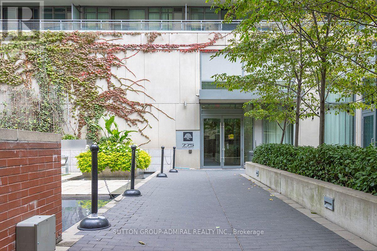 221 - 775 KING STREET W, Toronto, Ontario