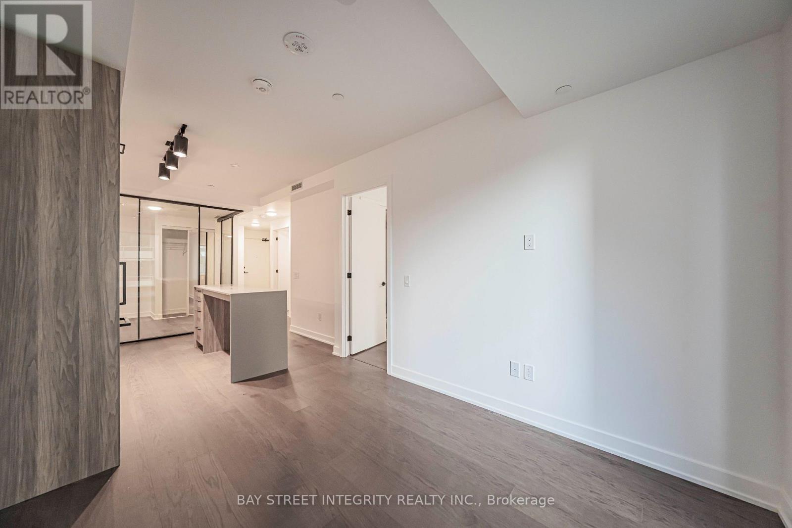 702 - 91 Montclair Avenue, Toronto, Ontario  M5P 0B1 - Photo 10 - C13857766