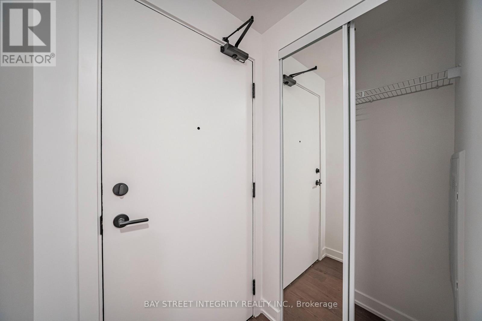 702 - 91 Montclair Avenue, Toronto, Ontario  M5P 0B1 - Photo 4 - C13857766