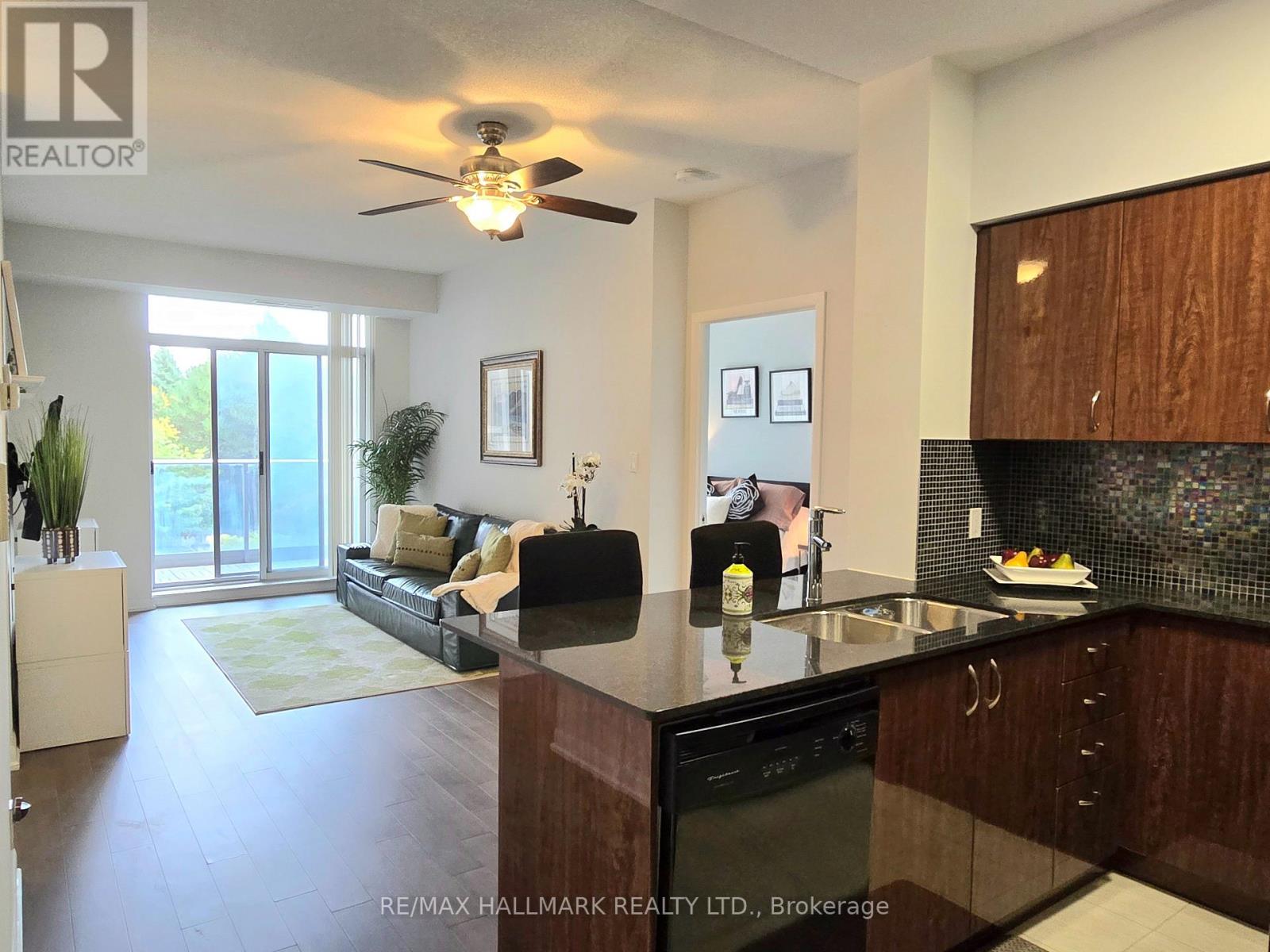 307 - 5791 Yonge Street, Toronto, Ontario  M2M 0A8 - Photo 4 - C13857768