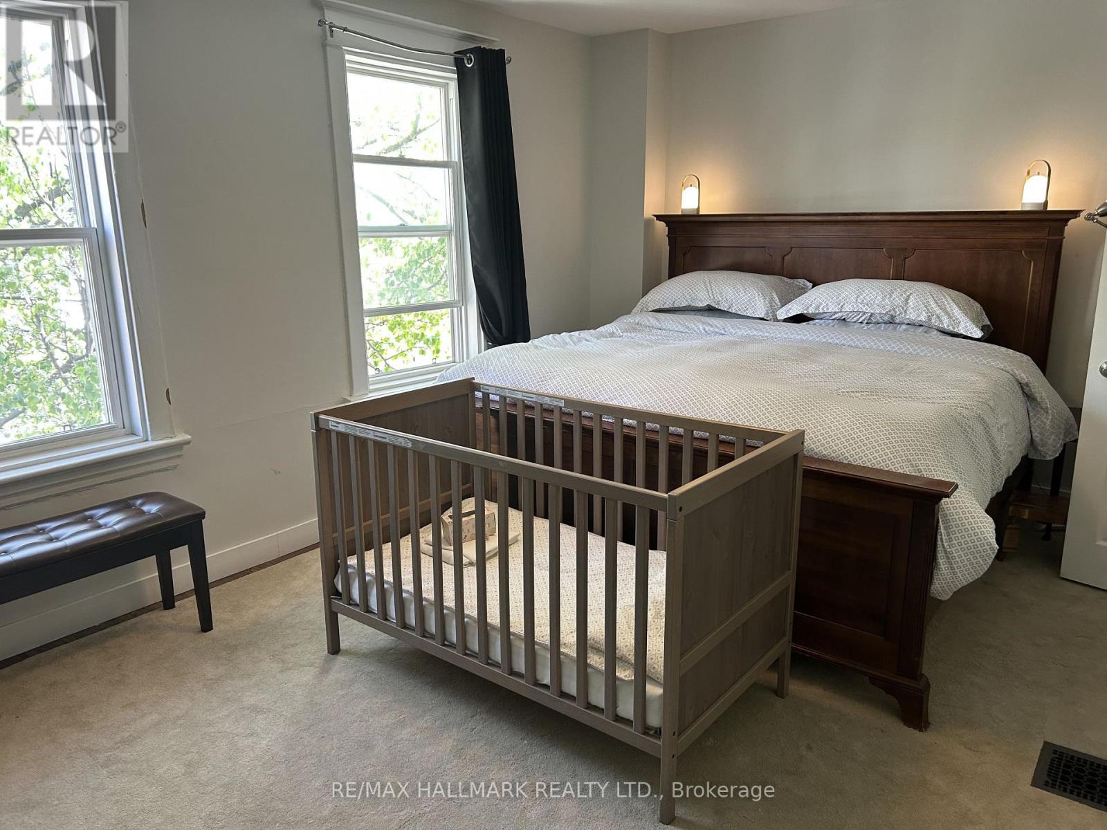Upper - 18 Pape Avenue, Toronto, Ontario  M4M 2V6 - Photo 15 - E13857782