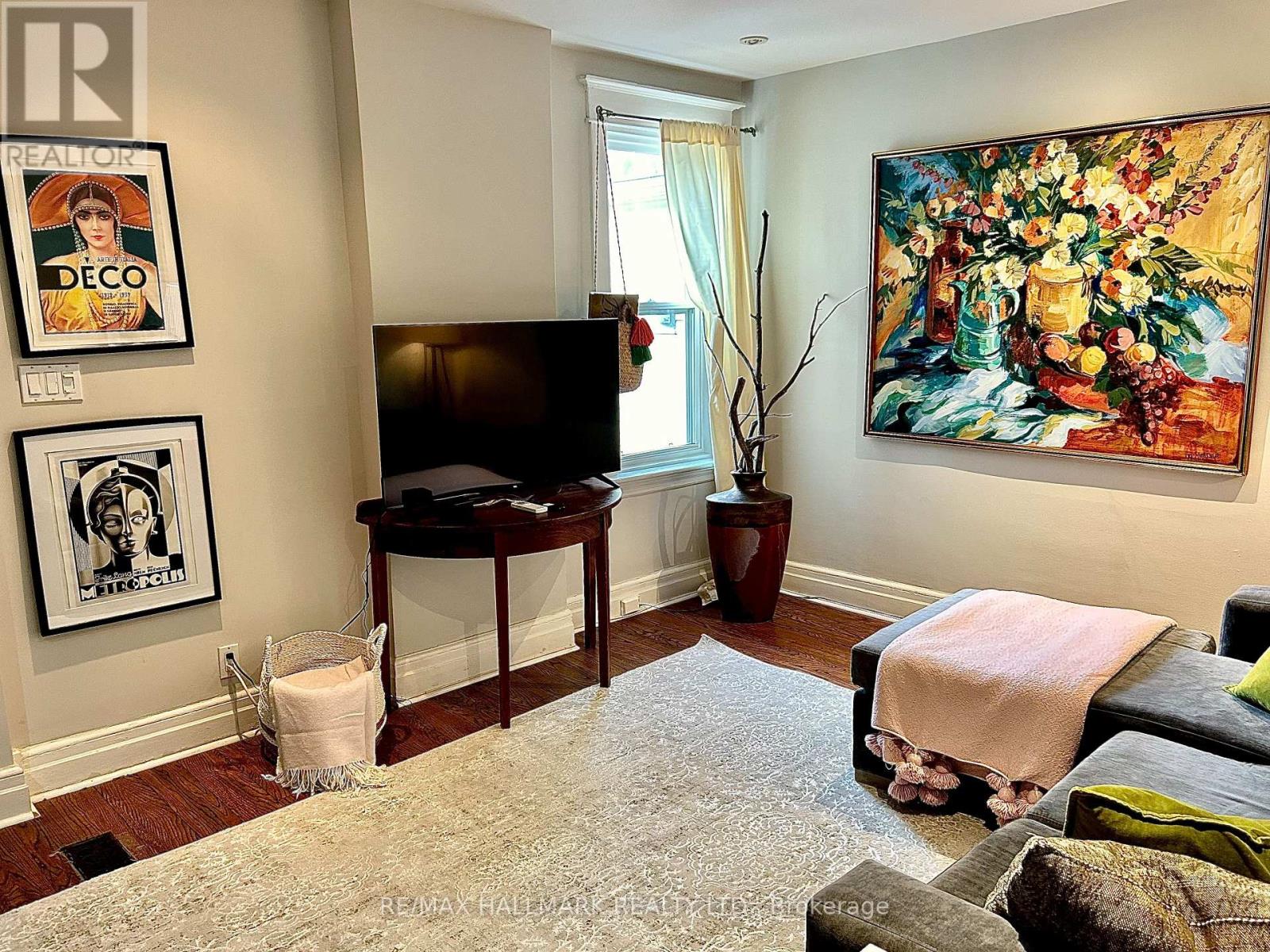 Upper - 18 Pape Avenue, Toronto, Ontario  M4M 2V6 - Photo 4 - E13857782