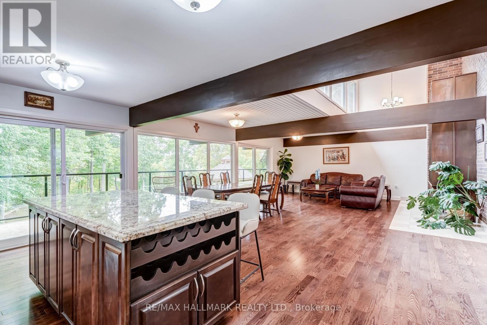 1499 Ashington Court, Mississauga, Ontario  L5C 1R5 - Photo 10 - W13857764