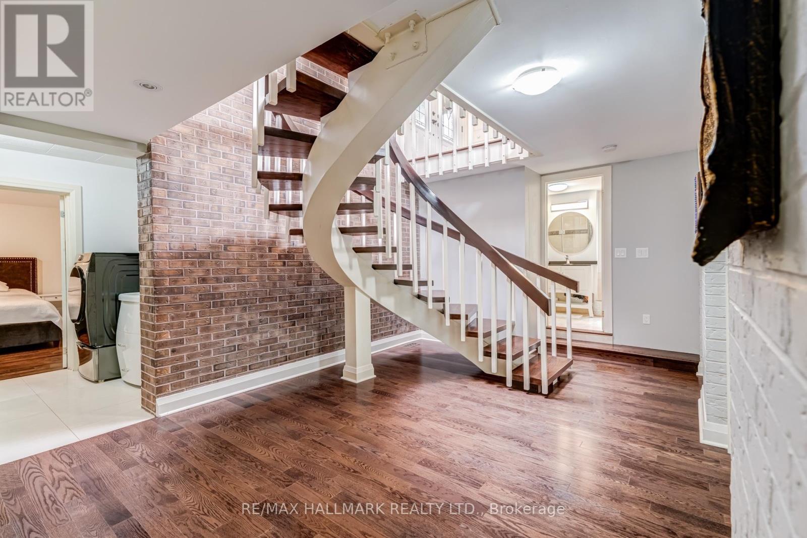 1499 Ashington Court, Mississauga, Ontario  L5C 1R5 - Photo 22 - W13857764
