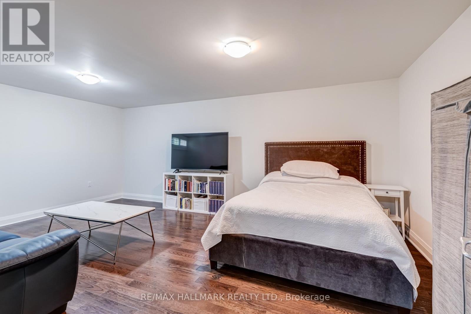 1499 Ashington Court, Mississauga, Ontario  L5C 1R5 - Photo 34 - W13857764