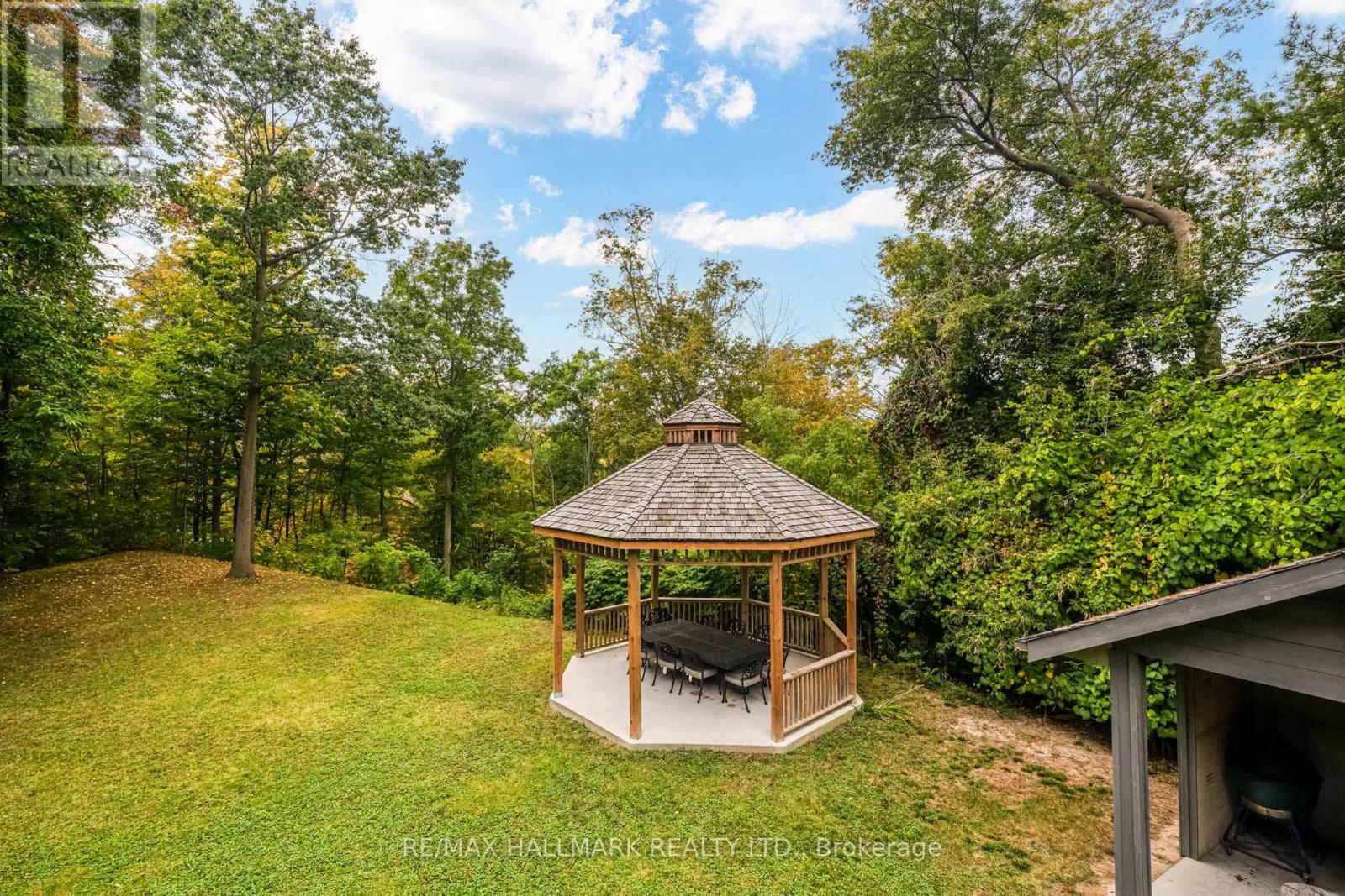 1499 Ashington Court, Mississauga, Ontario  L5C 1R5 - Photo 43 - W13857764