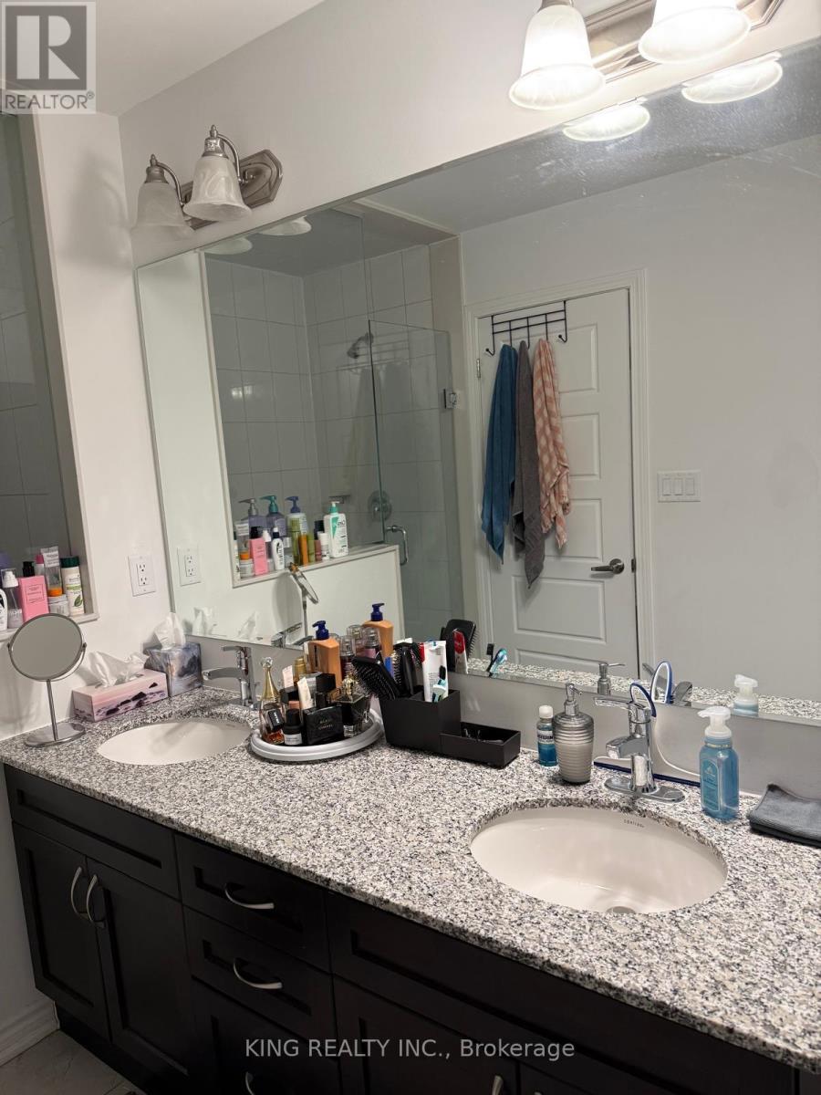 210 Keppel Circle, Brampton, Ontario  L7A 0B6 - Photo 11 - W13857776