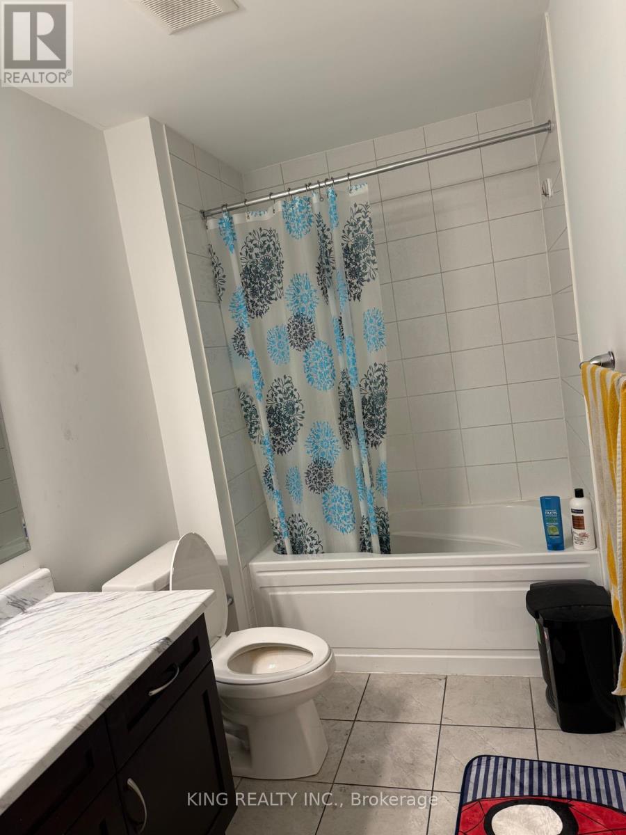 210 Keppel Circle, Brampton, Ontario  L7A 0B6 - Photo 7 - W13857776