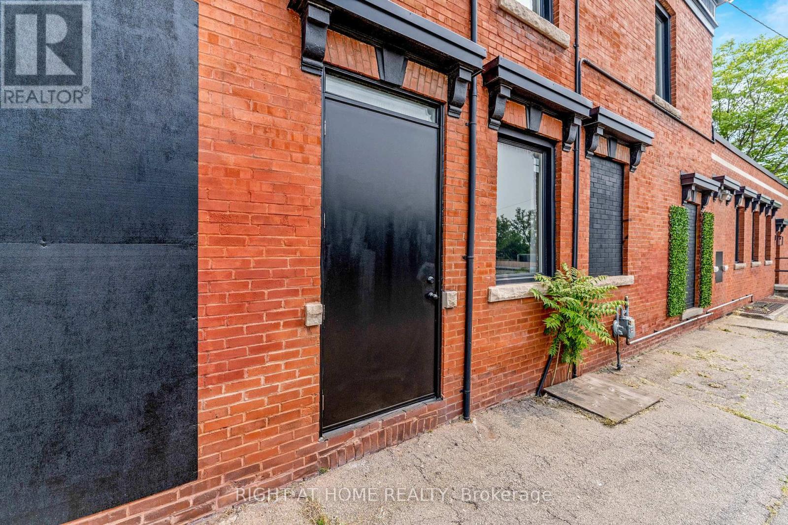 Main - 262 Ottawa Street N, Hamilton, Ontario  L8H 3Z9 - Photo 8 - X13857778