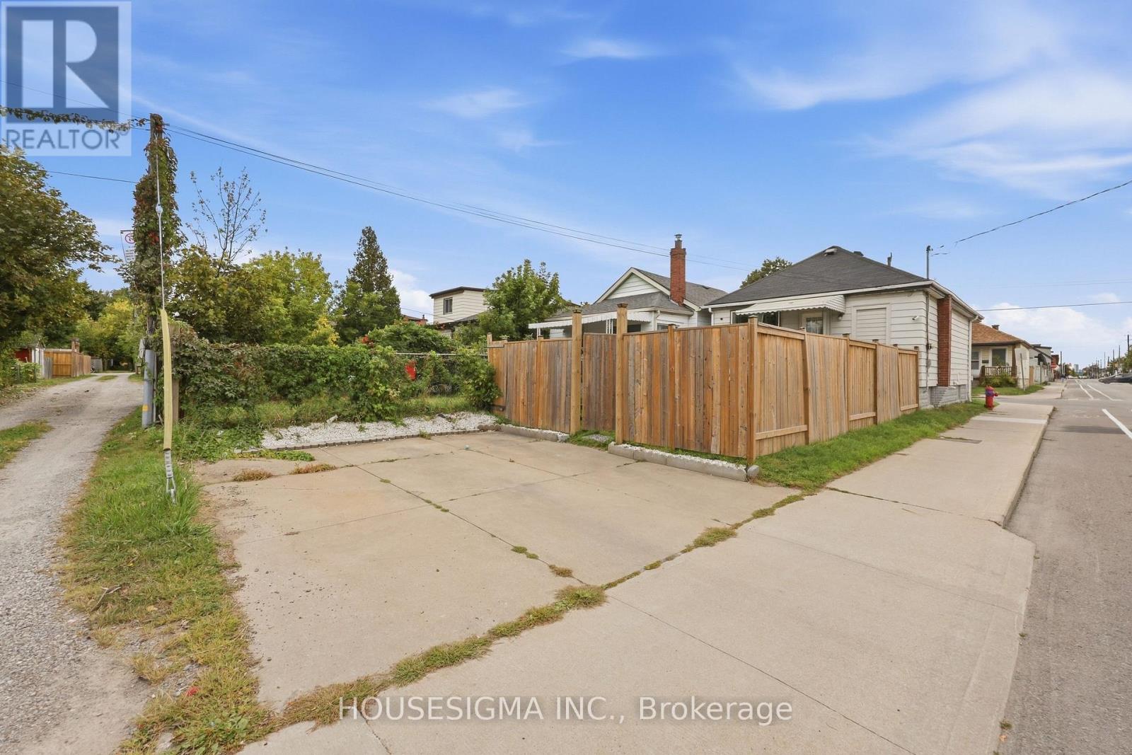 198 Weir Street N, Hamilton, Ontario  L8H 5E9 - Photo 4 - X13857790