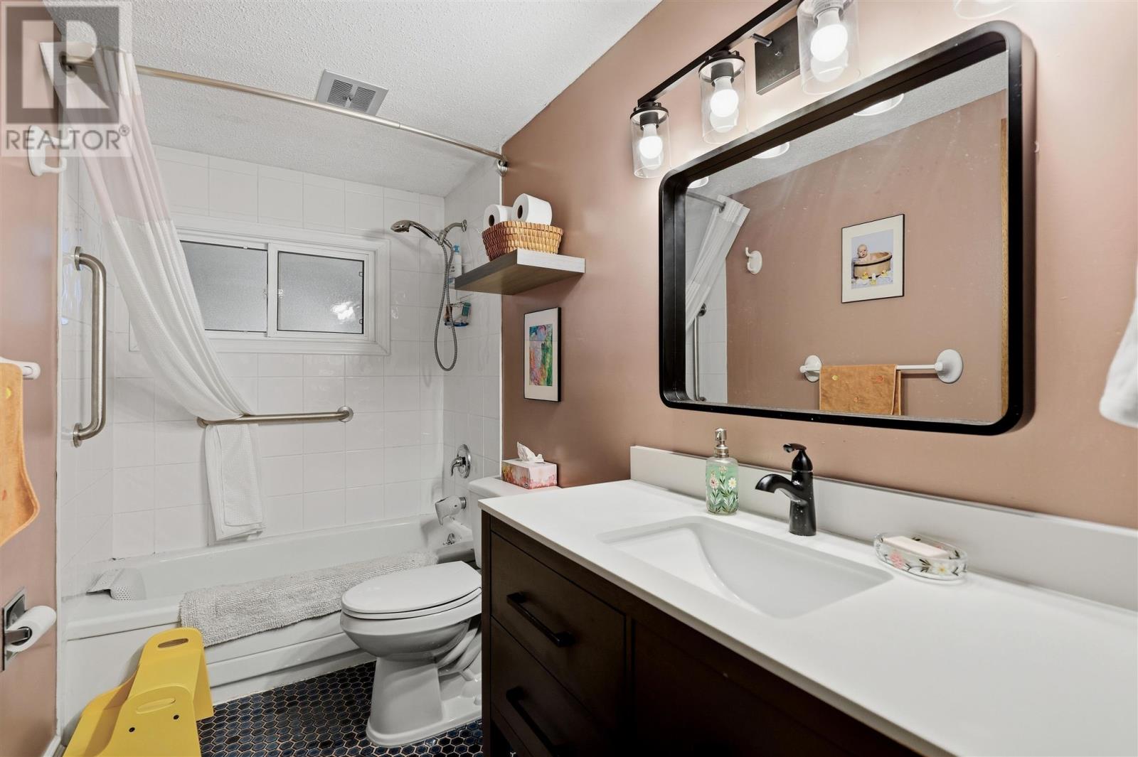 23 Country Club Pl, Sault Ste. Marie, Ontario  P6A 5Z8 - Photo 36 - SM262746
