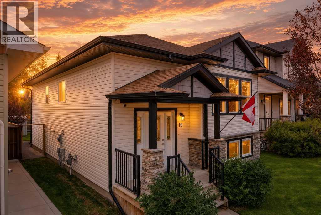 19 Regatta Way