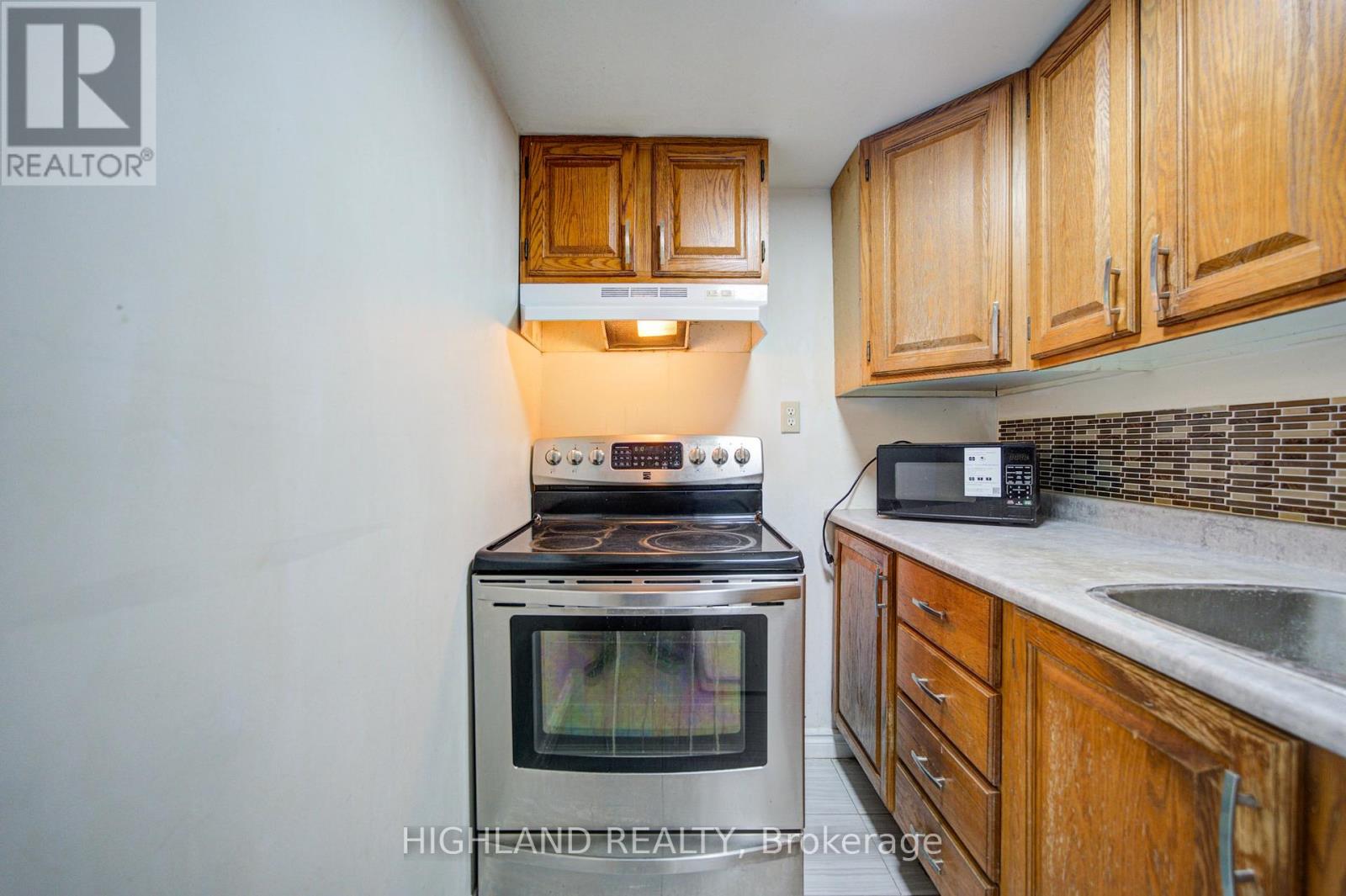 Basement - 5327 Landsborough Avenue, Mississauga, Ontario  L5R 3X1 - Photo 11 - W13832552
