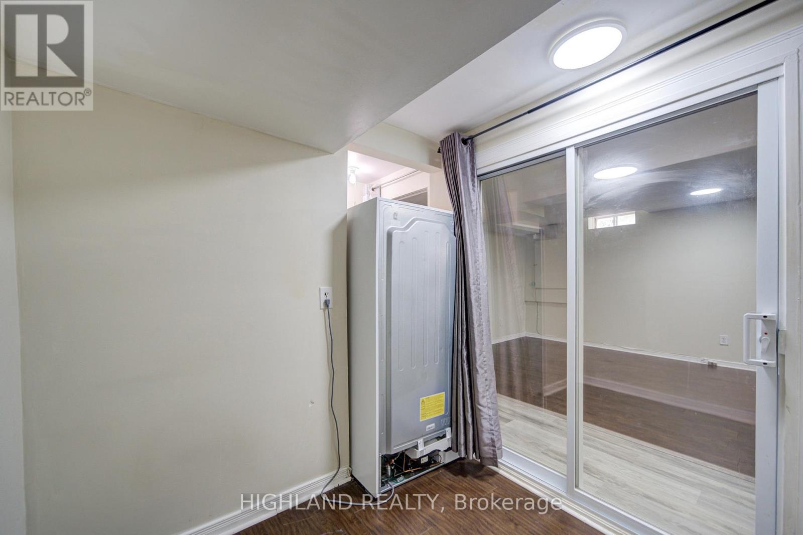 Basement - 5327 Landsborough Avenue, Mississauga, Ontario  L5R 3X1 - Photo 17 - W13832552