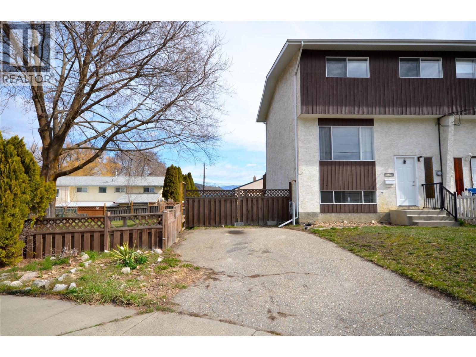 4501B 15 Avenue, Vernon, British Columbia