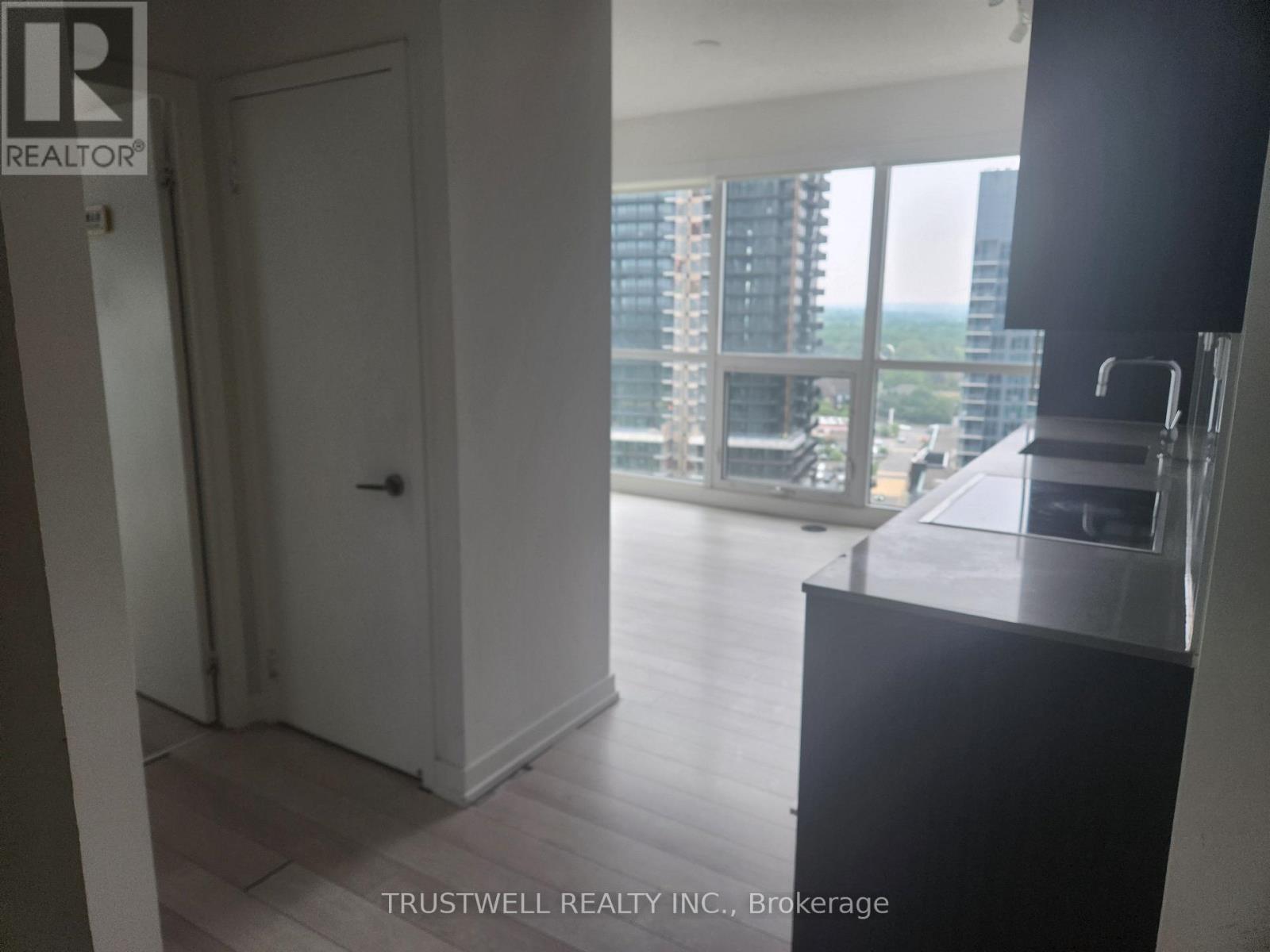 1803 - 115 Mcmahon Drive, Toronto, Ontario  M2K 0E3 - Photo 4 - C13857810