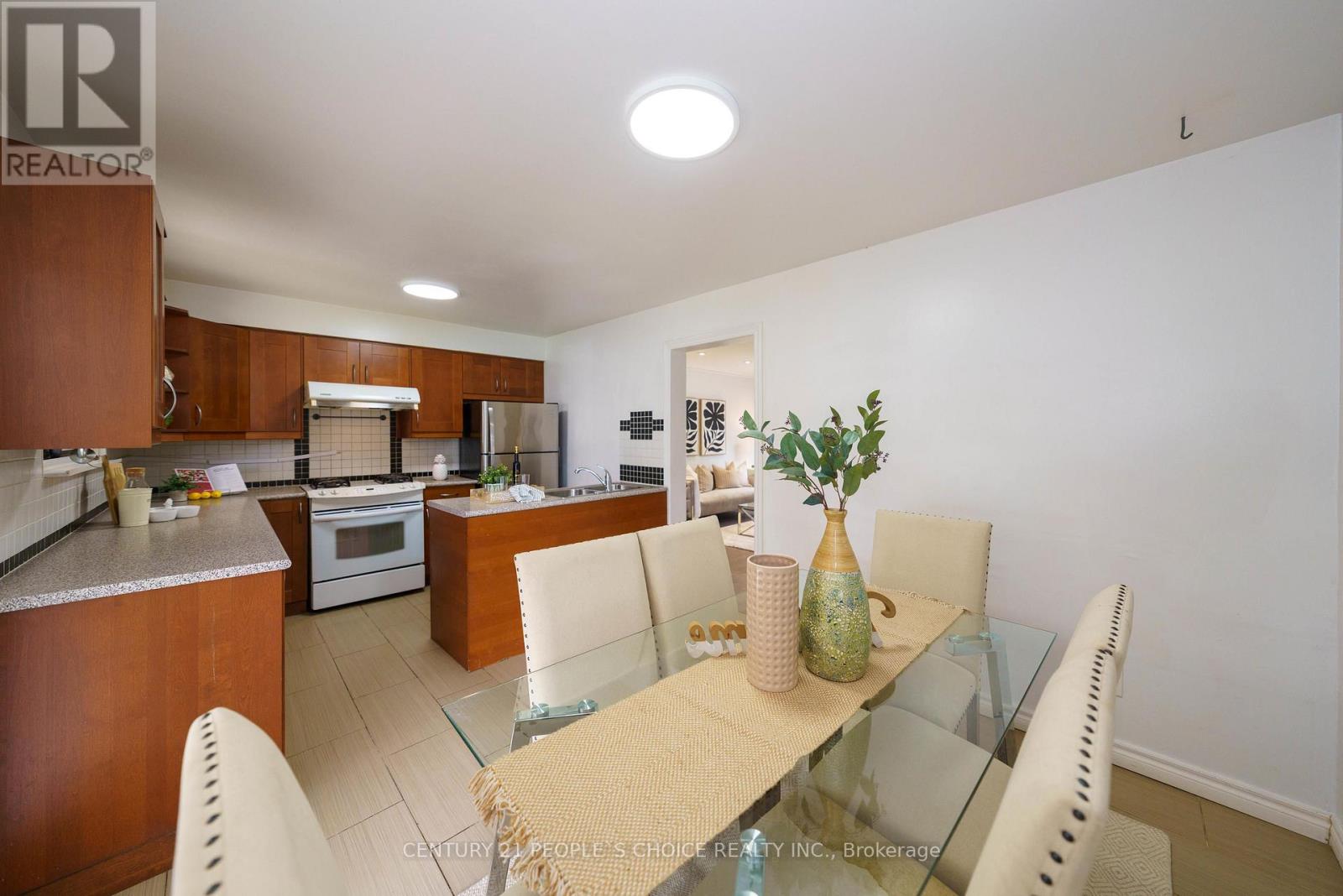 172 Hollyberry Trail, Toronto, Ontario  M2H 2P4 - Photo 10 - C13857820