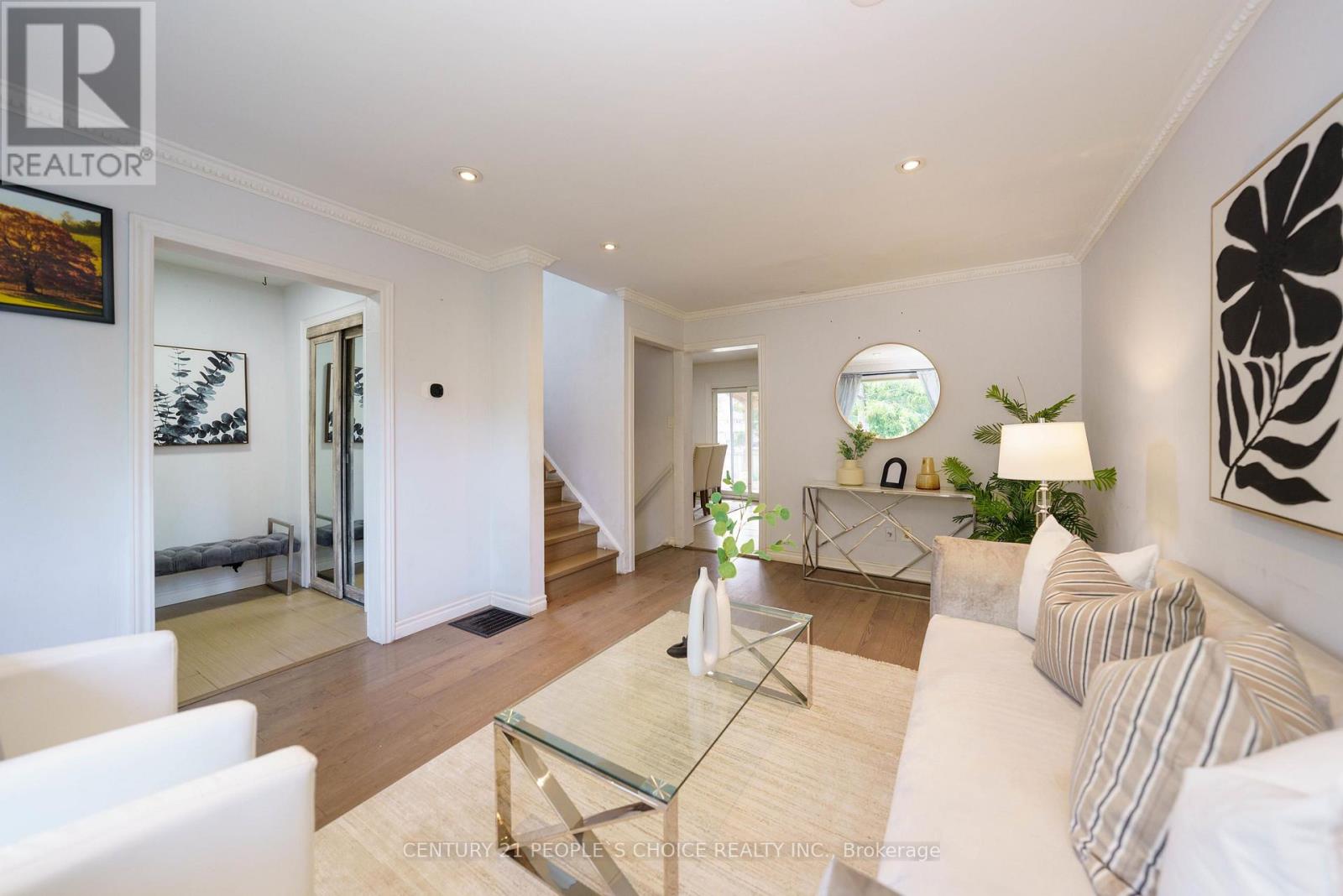172 Hollyberry Trail, Toronto, Ontario  M2H 2P4 - Photo 4 - C13857820
