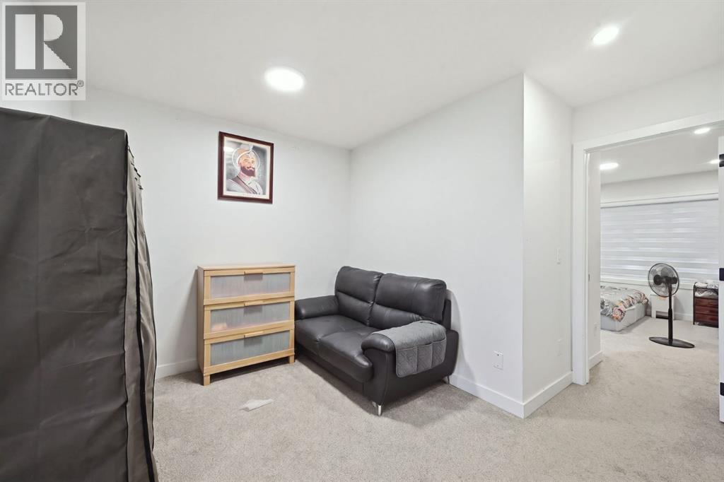 118 Saddlelake Manor NE