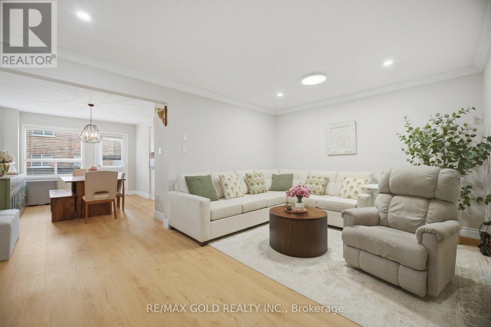 1795 Cobra Crescent, Burlington, Ontario  L7L 7L7 - Photo 10 - W13857806