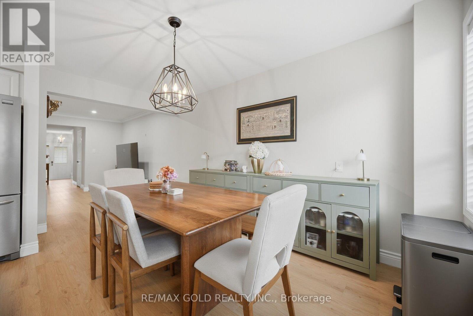 1795 Cobra Crescent, Burlington, Ontario  L7L 7L7 - Photo 12 - W13857806
