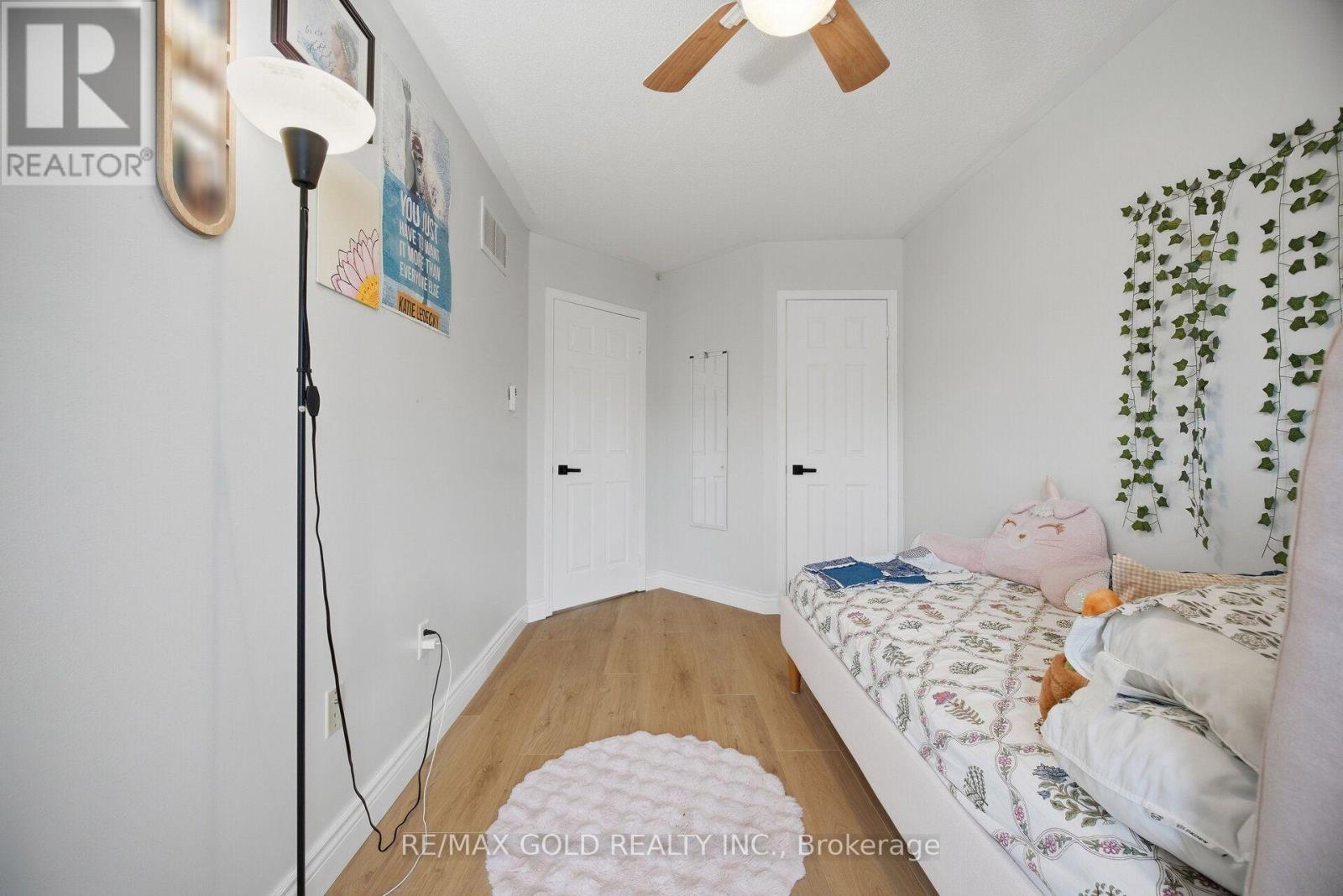 1795 Cobra Crescent, Burlington, Ontario  L7L 7L7 - Photo 31 - W13857806