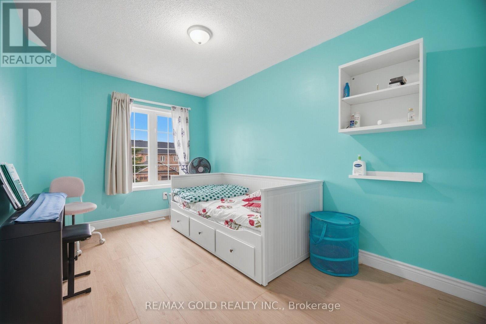 1795 Cobra Crescent, Burlington, Ontario  L7L 7L7 - Photo 32 - W13857806