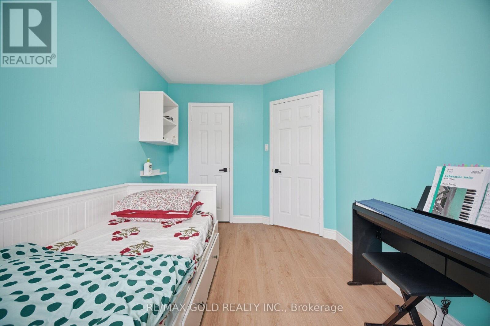 1795 Cobra Crescent, Burlington, Ontario  L7L 7L7 - Photo 33 - W13857806