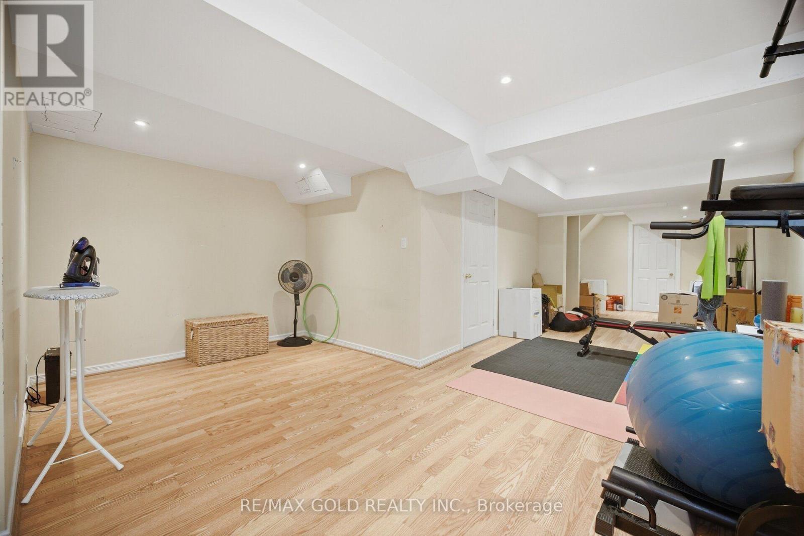 1795 Cobra Crescent, Burlington, Ontario  L7L 7L7 - Photo 38 - W13857806