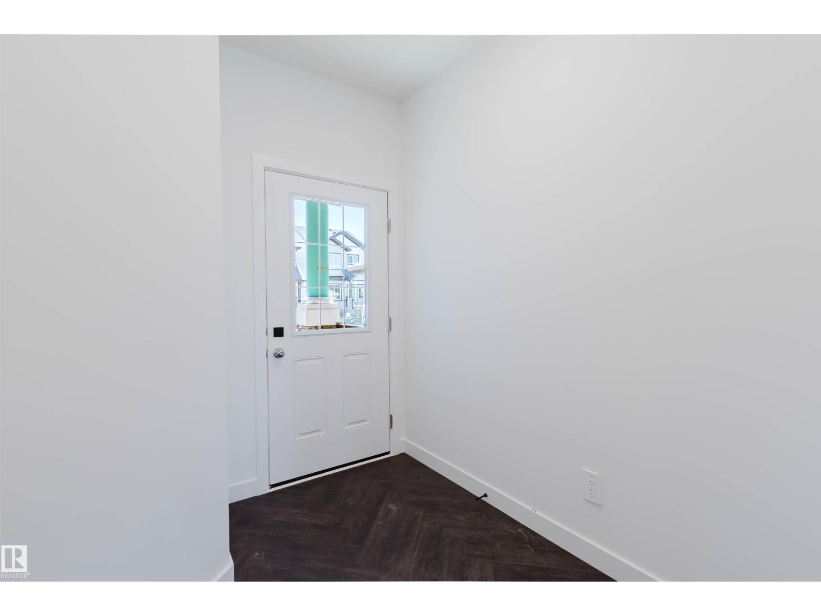 20624 43 AV NW