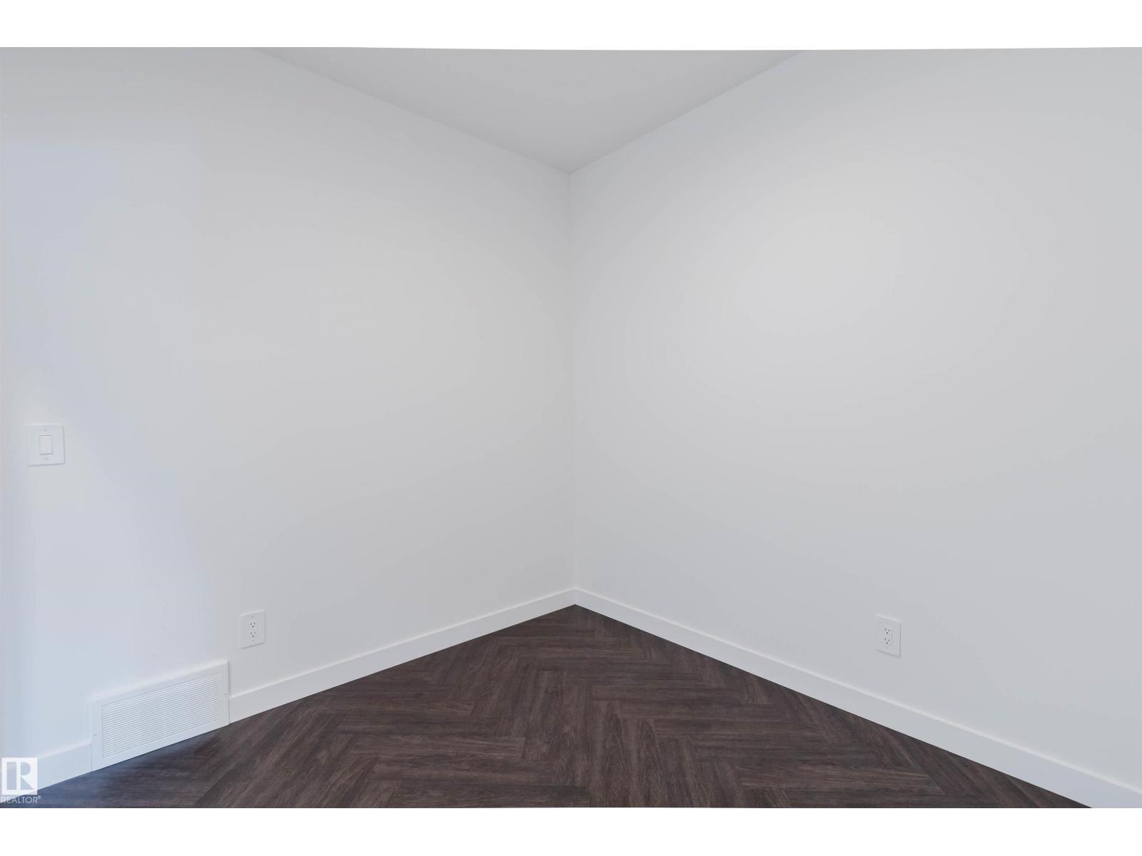 20624 43 AV NW