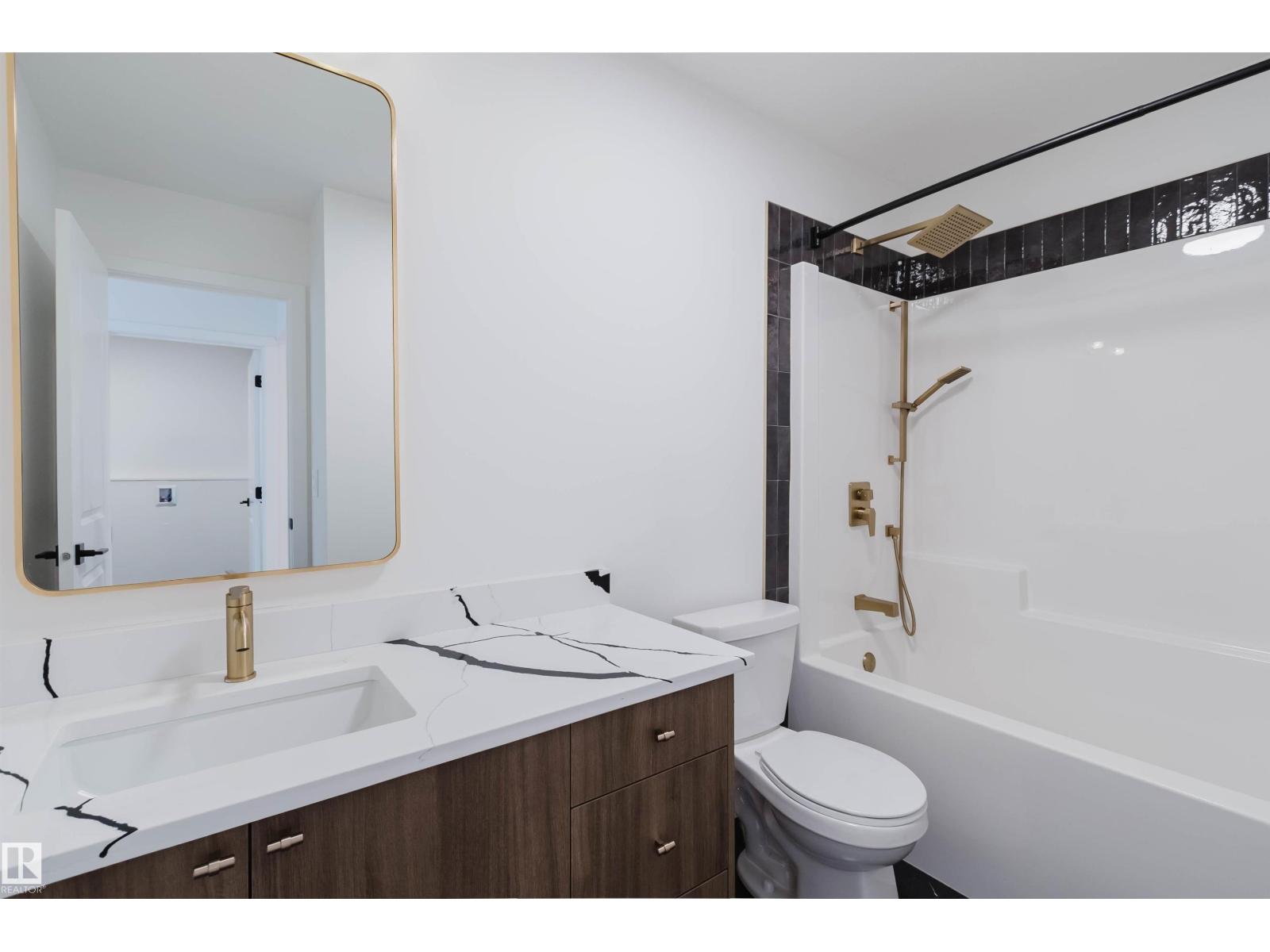 20624 43 AV NW