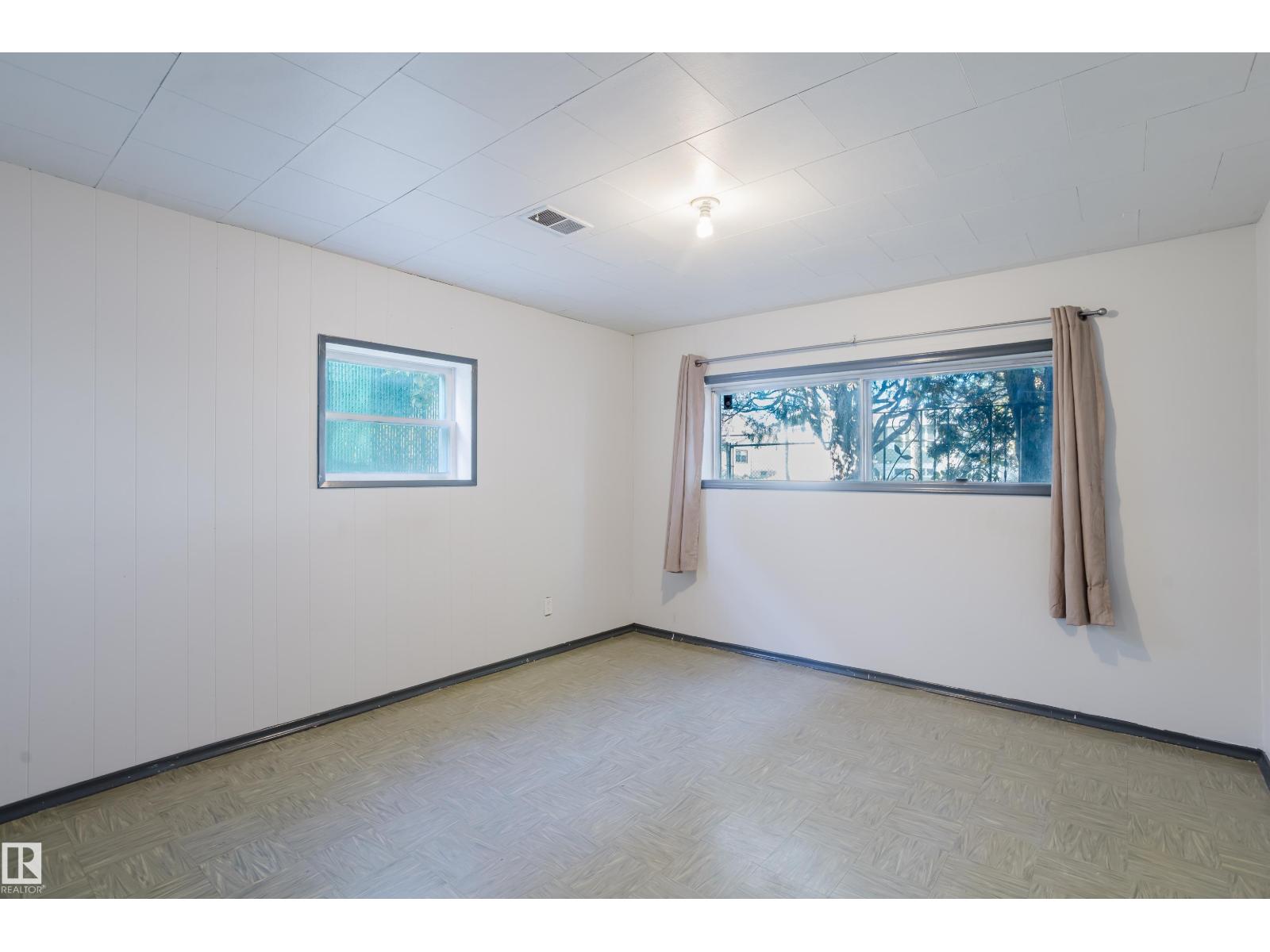 12831 126 ST NW