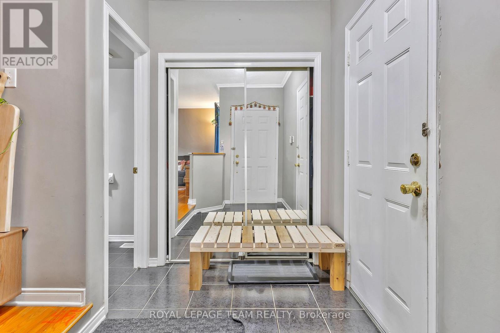 36 Saffron Court, Ottawa, Ontario  K2J 4R7 - Photo 5 - X13857858