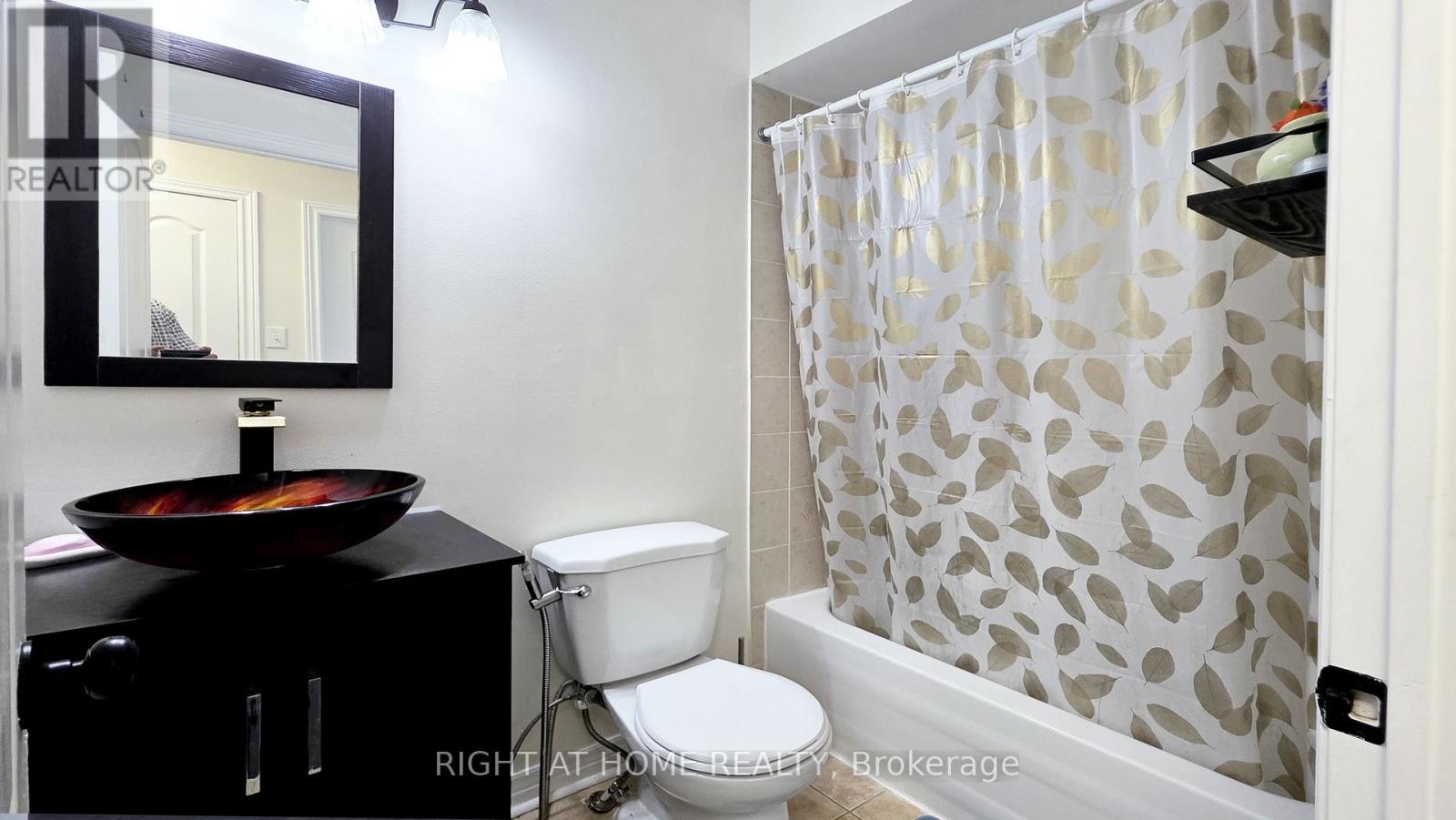 11 Pottle Lane, Ajax (South East), Ontario  L1S 7S4 - Photo 14 - E13857854