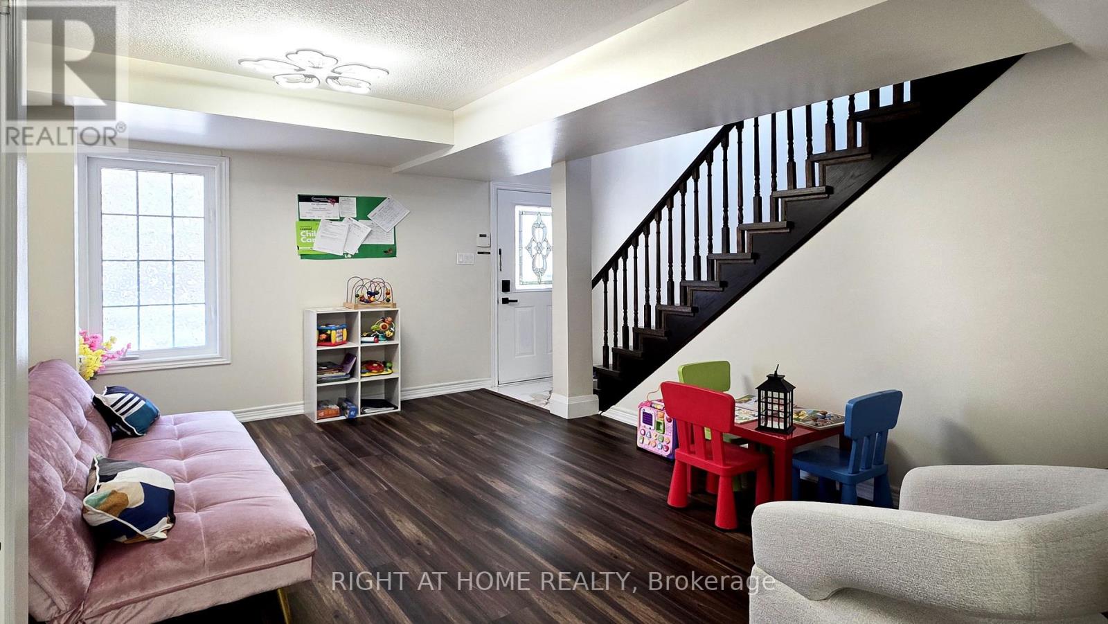 11 Pottle Lane, Ajax (South East), Ontario  L1S 7S4 - Photo 2 - E13857854