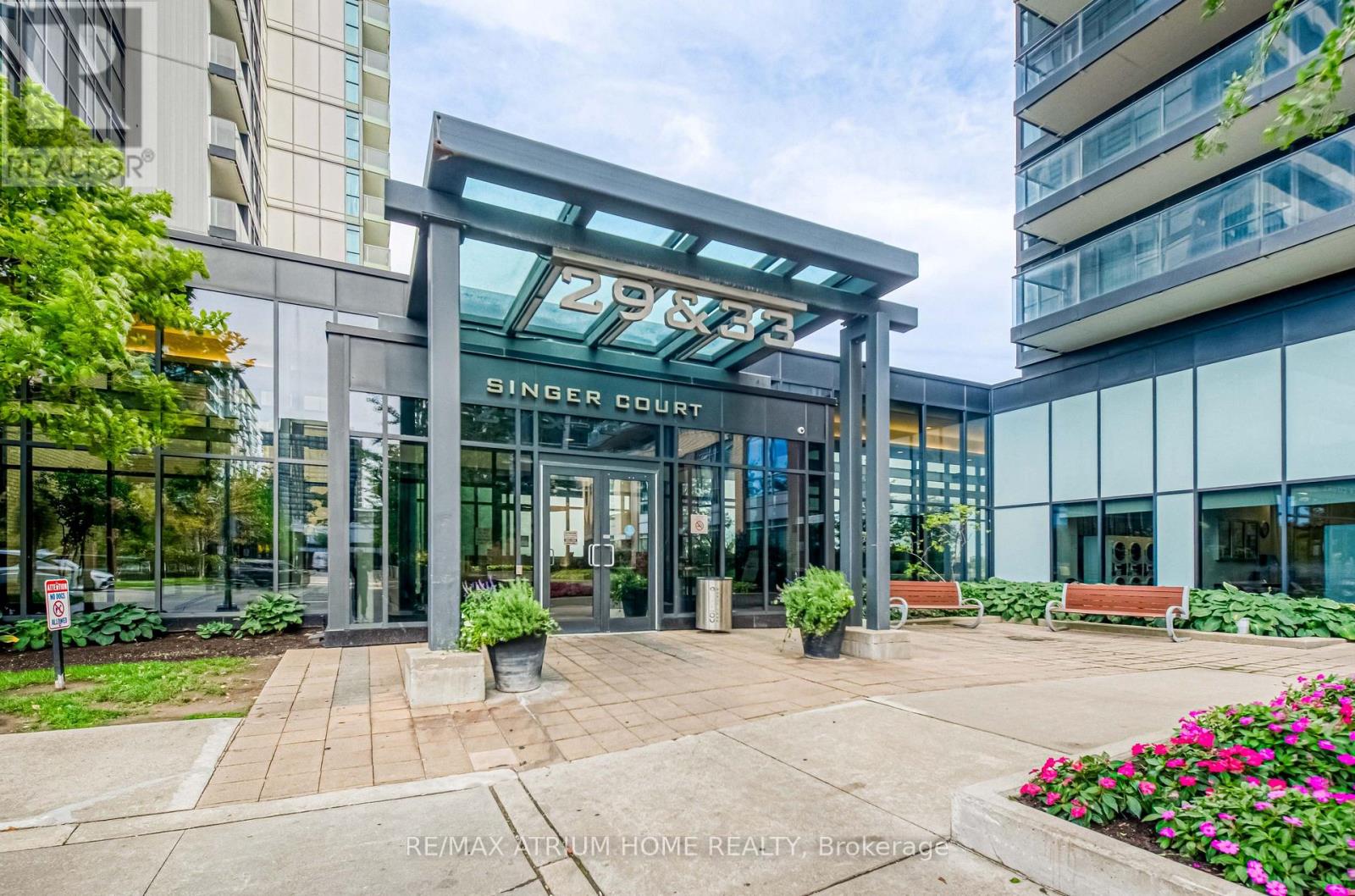 1502 - 29 SINGER COURT, Toronto, Ontario