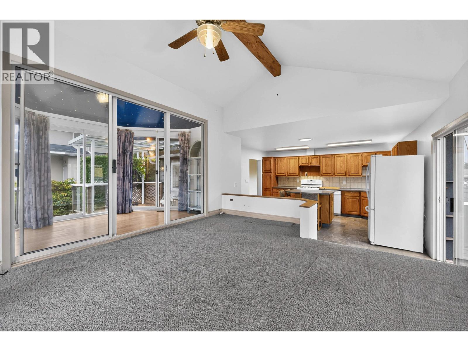 6338 Waltham Avenue, Burnaby, British Columbia  V5H 3V4 - Photo 12 - R3171799