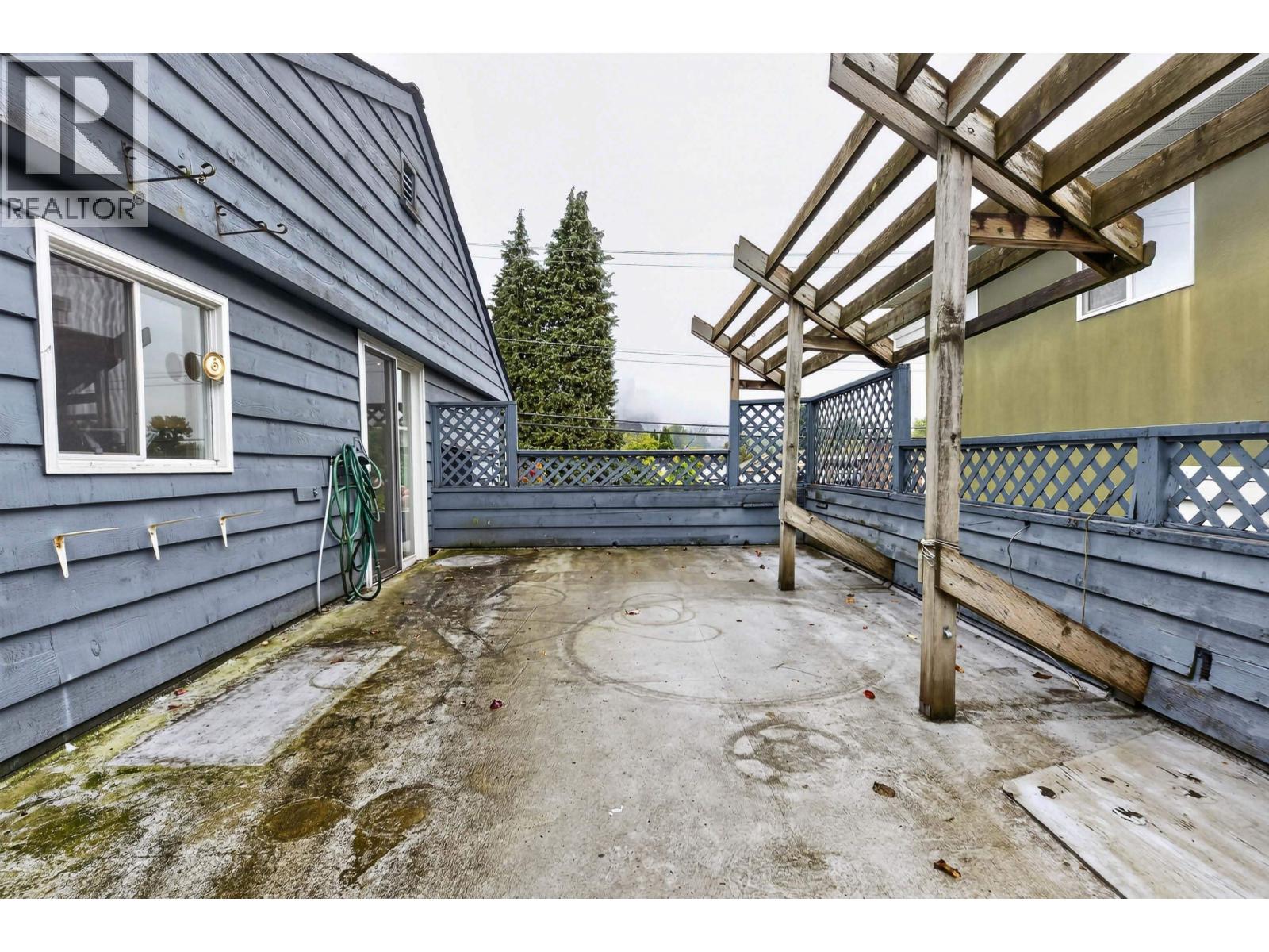 6338 Waltham Avenue, Burnaby, British Columbia  V5H 3V4 - Photo 16 - R3171799