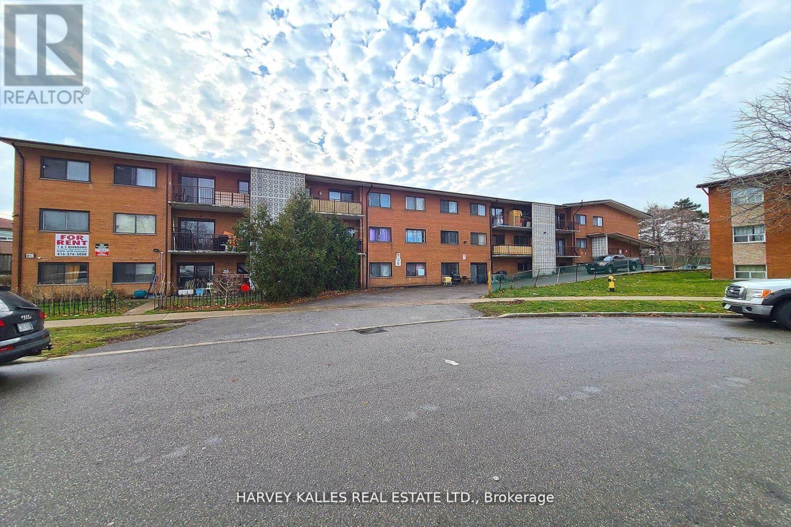 305 - 80 BLACKFRIAR AVENUE, Toronto, Ontario
