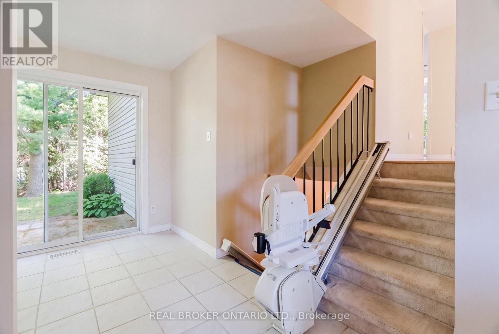16 Gold Crescent, Russell, Ontario  K4R 1B4 - Photo 4 - X13857900
