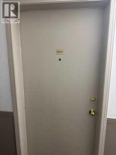 8412, 304 Mackenzie Way SW