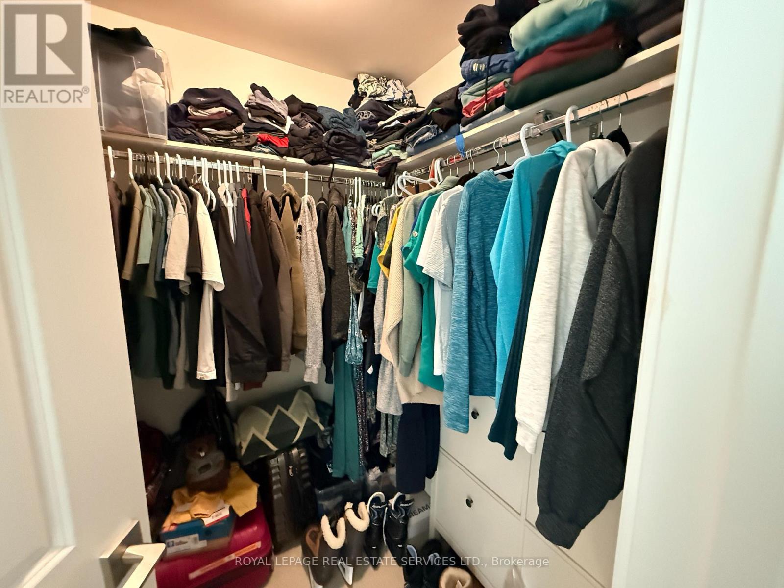 223 - 1 Old Mill Drive, Toronto, Ontario  M6S 0A1 - Photo 14 - W13857890