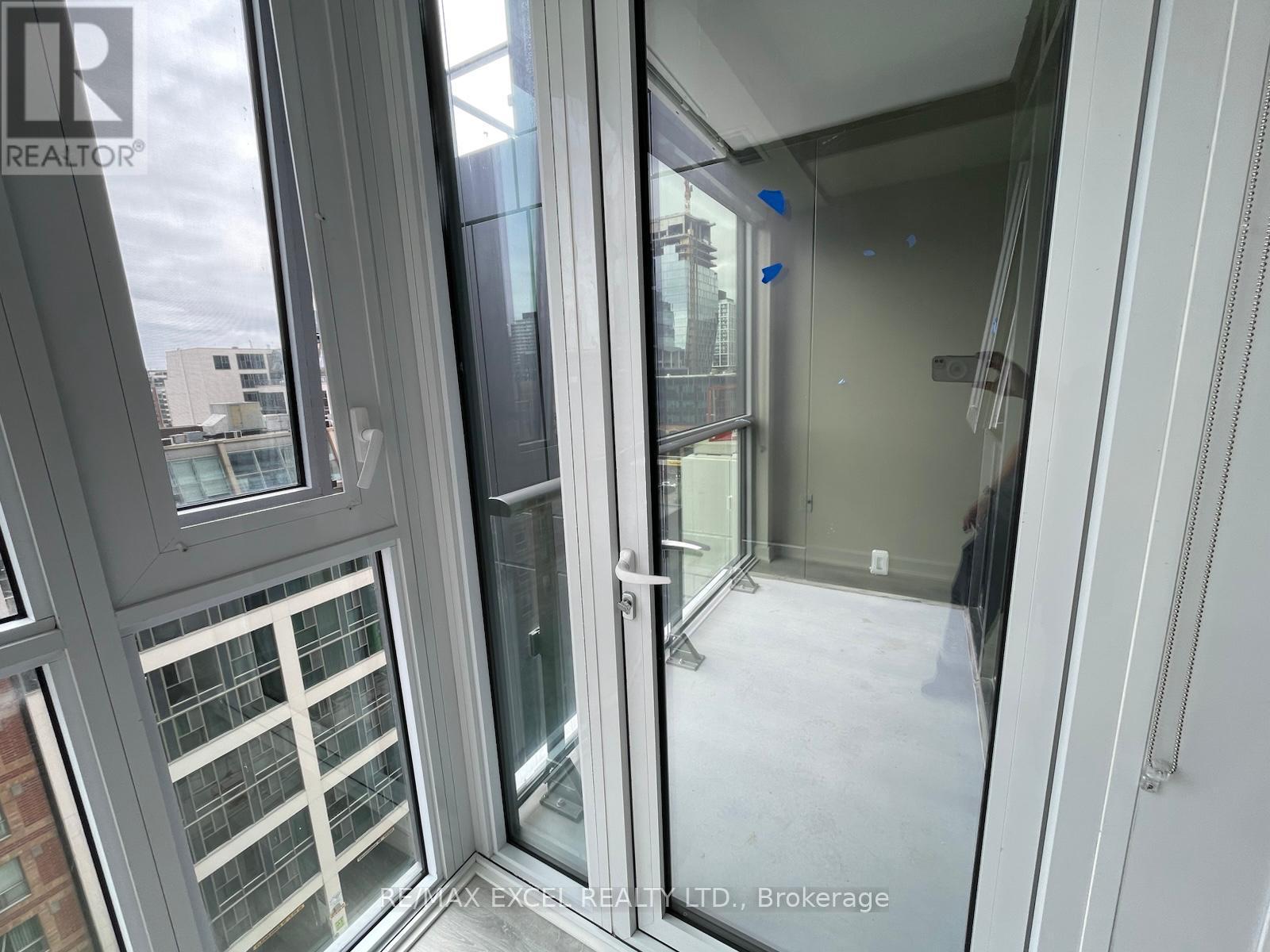 914 SE - 60 Princess Street, Toronto, Ontario  M5A 2C7 - Photo 2 - C13856704