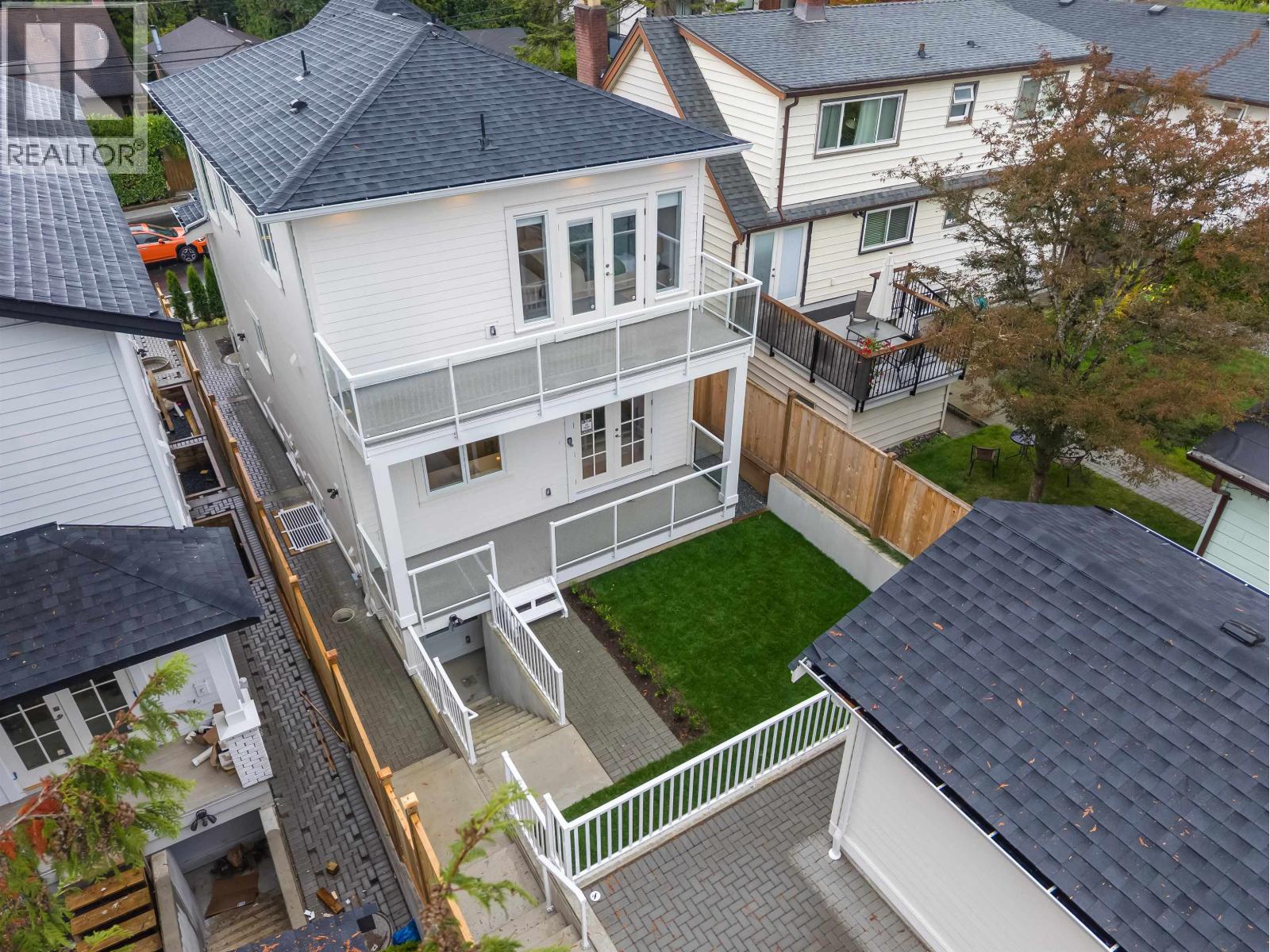 2008 Westview Drive, North Vancouver, British Columbia  V7M 3B2 - Photo 30 - R3171423